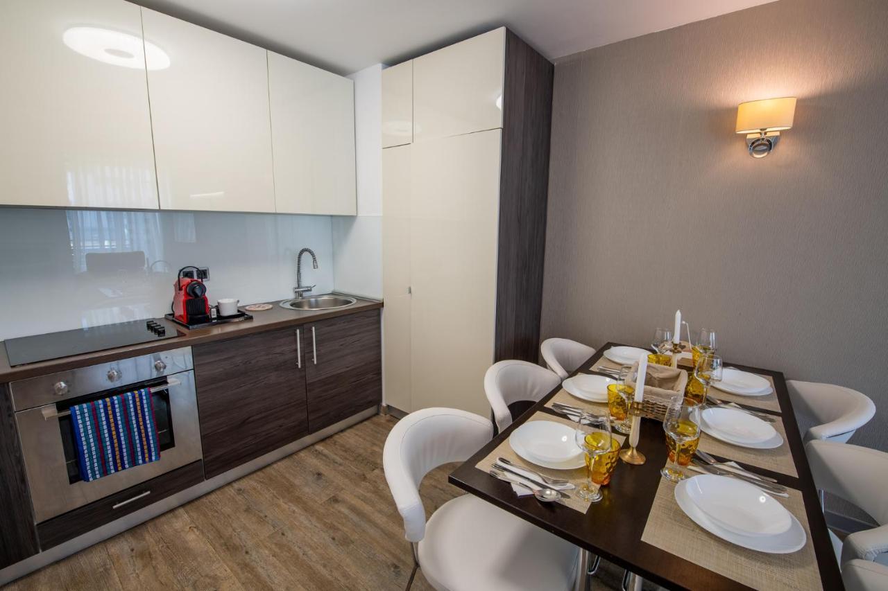 Superapartment *